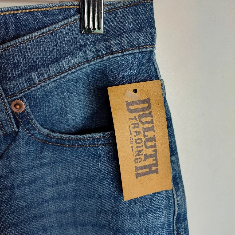 NWT Duluth Trading Co Women's DuluthFlex Daily Denim Slim Leg Jeans 8/29